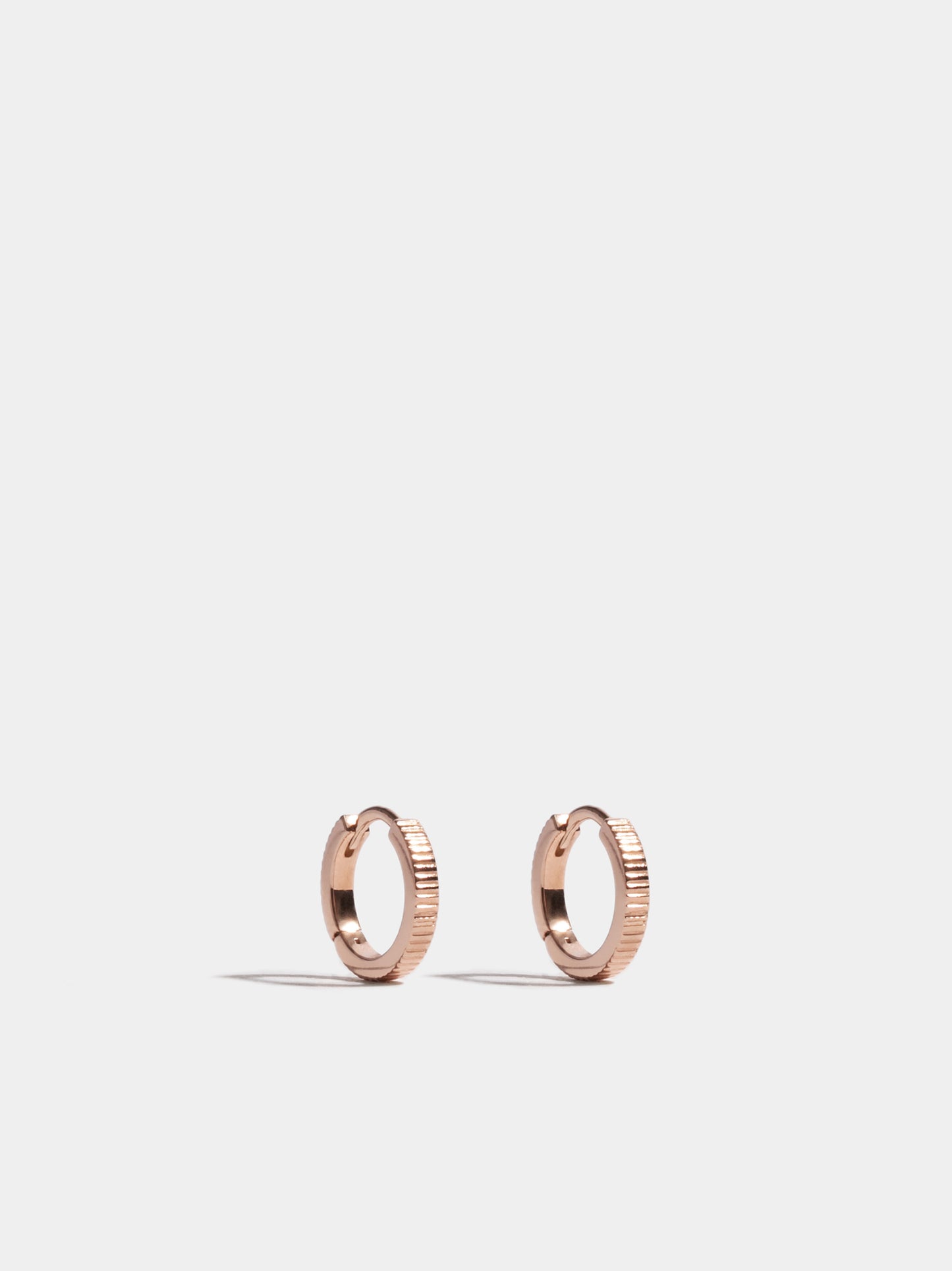 Anagramme "ridges" Ohrringe | Fairmined Gold