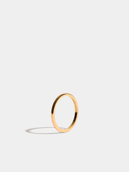 Nachhaltiger Goldring aus Fairmined Gold, gelbgold, stehend