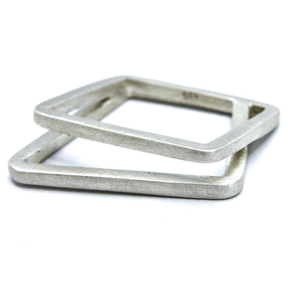 Asymmetrischer Ring aus nachhaltigem Silber