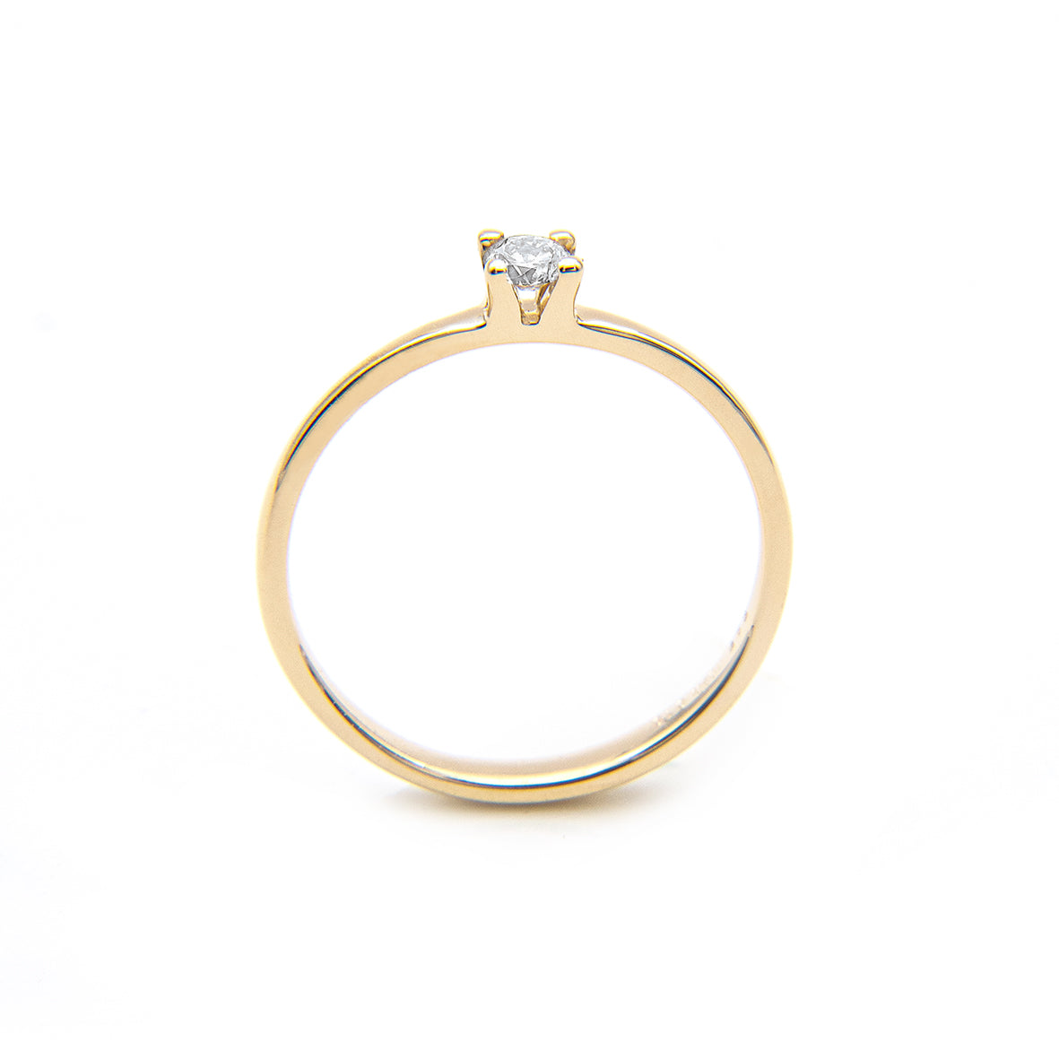 Promise Ring in Gelbgold Profilansicht, nachhaltiger Verlobungsring aus Fairmined Gold