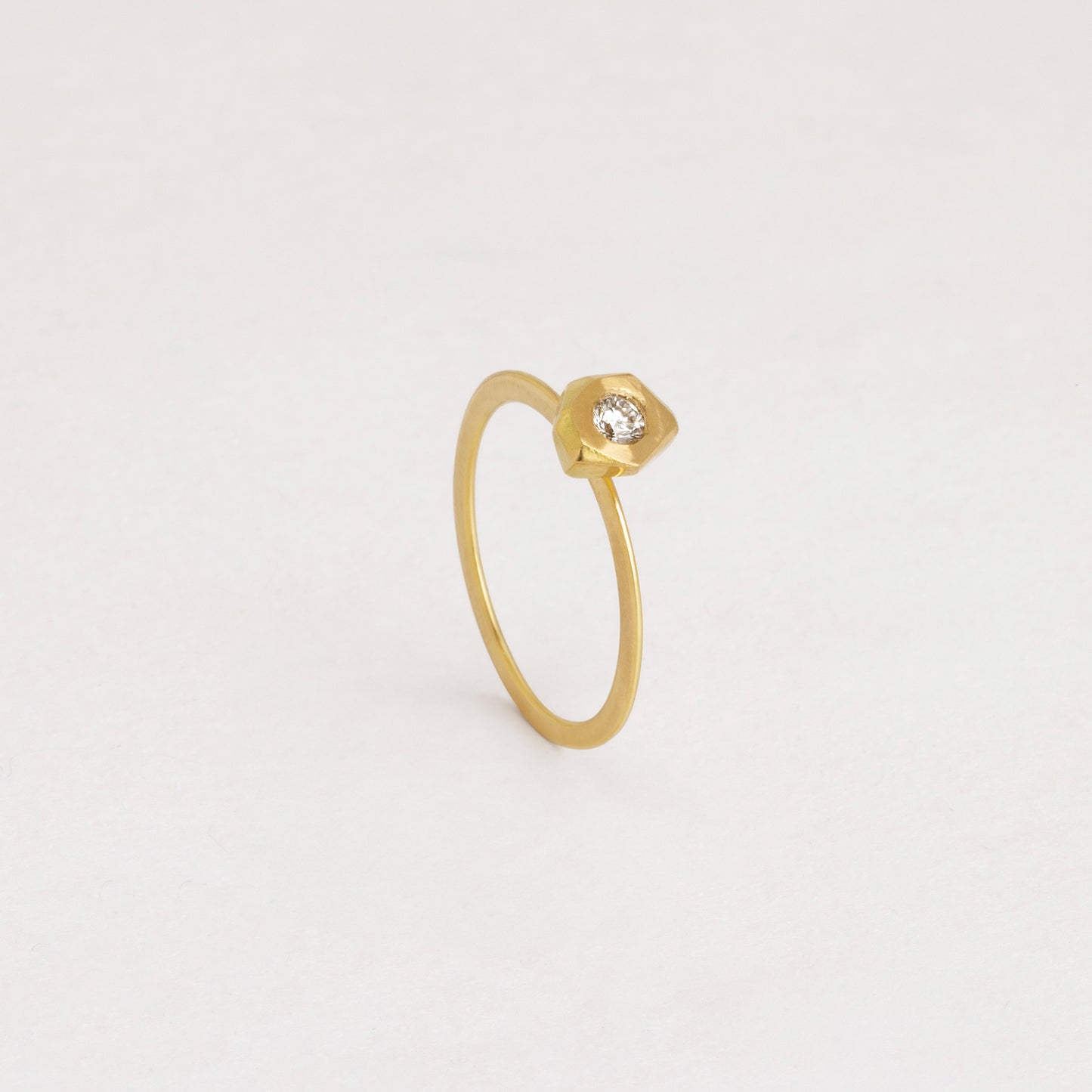 Solitaire 'Carole'| Fairmined Gold