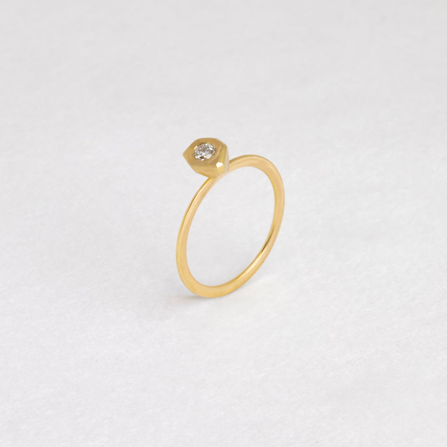 Solitaire 'Carole'| Fairmined Gold