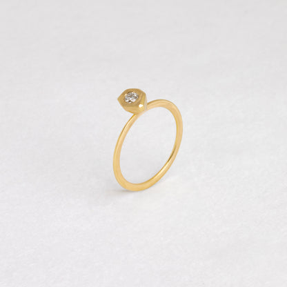 Solitaire 'Carole'| Fairmined Gold