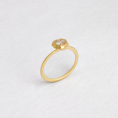 Solitaire 'Carole'| Fairmined Gold